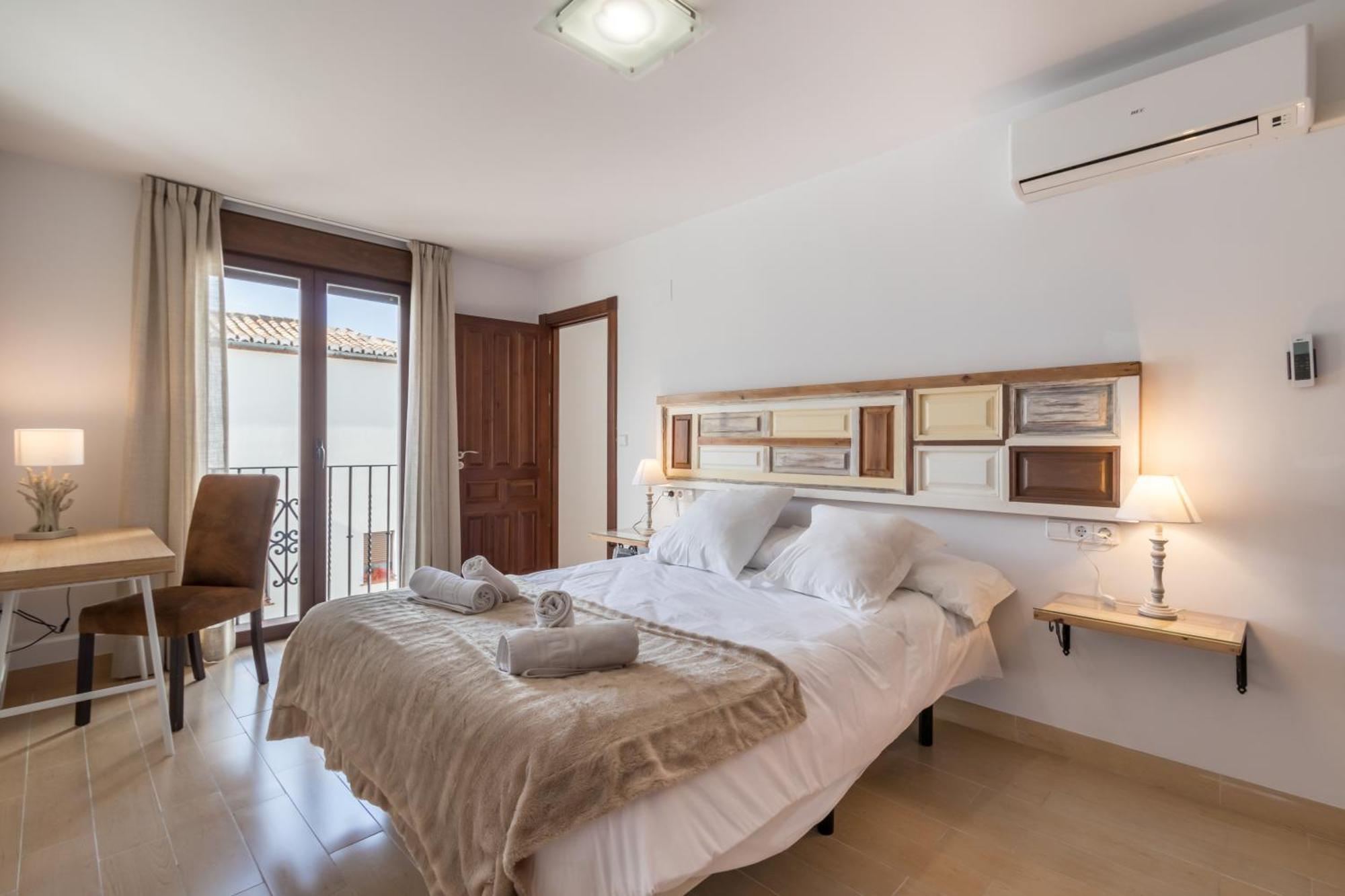 Albaicin Luxury Apartments Гранада Стая снимка